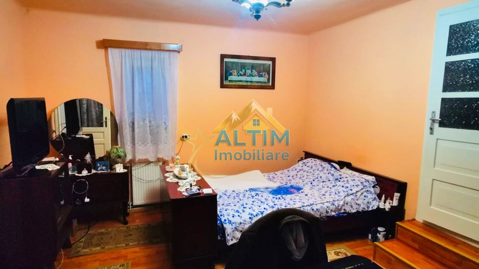 Casă de vânzare in Brașov, Stupini, 4 camere si teren de 1891mp - Poză 9