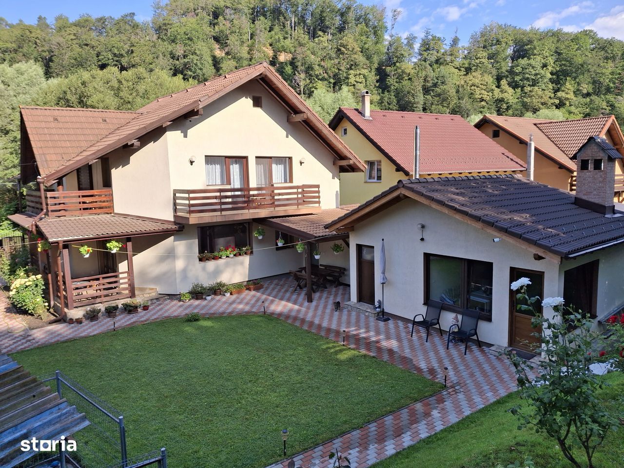 Casa rustica în zona superba Dambul Morii, Brasov - Poză 1