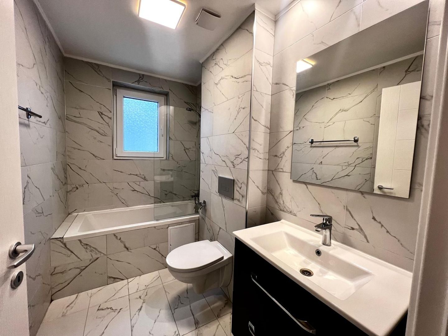 Apartament tip studio de inchiriat in Cosmopolis - Poză 7