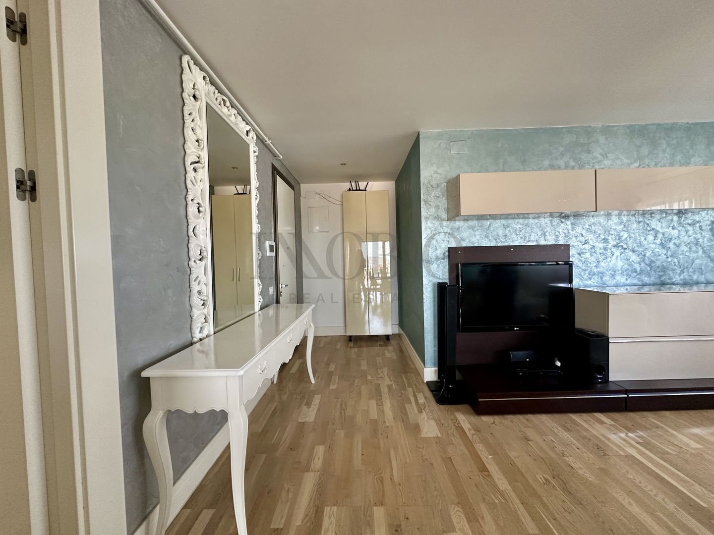 Apartament 3 Camere | 102 The Address | Loc de Parcare - Poză 4