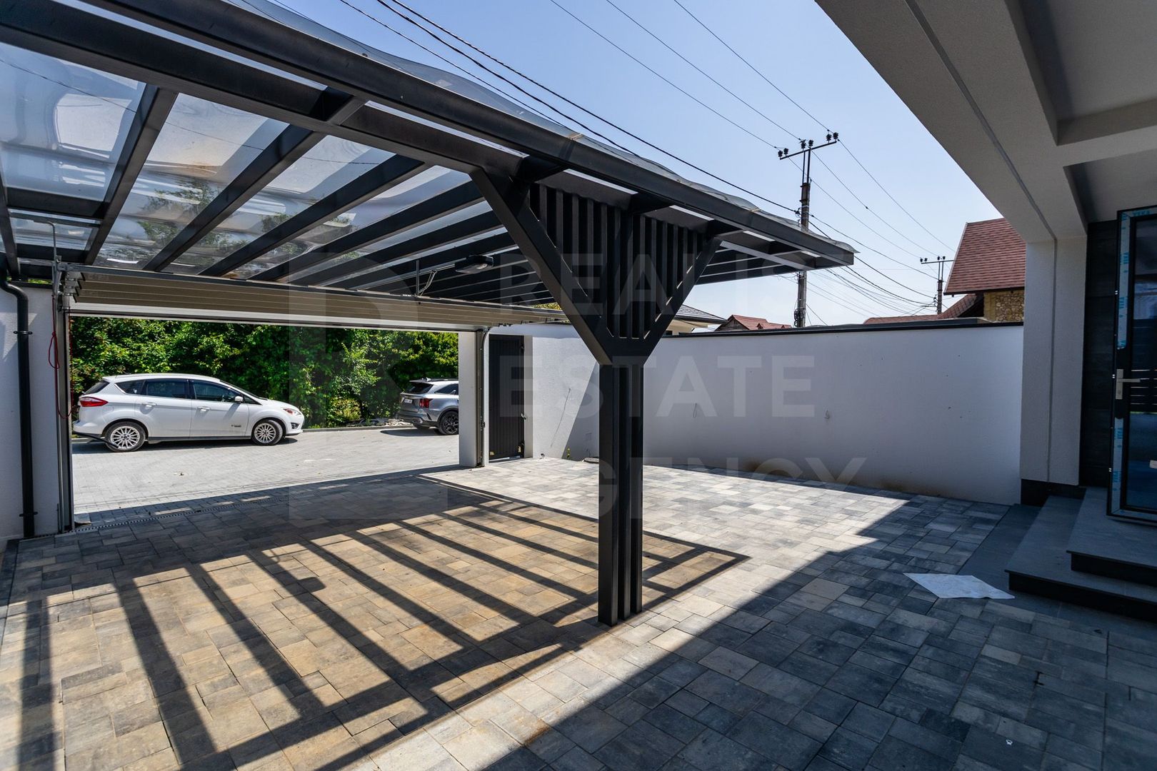 Casă , Hitech, 220 mp, amplasat pe str. Vierul, Dumbrava - Poză 4