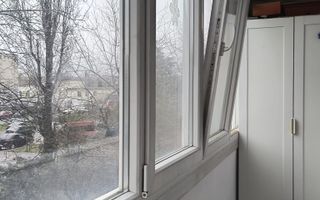 3 camere Bd. Timișoara | Bloc reabilitat | Etaj 1 - Poză 8