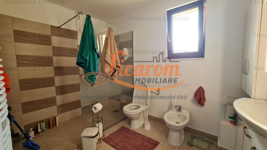 Duplex Sanpetru P+E,5 camere,teren 375 mp,260000 euro - Poză 4