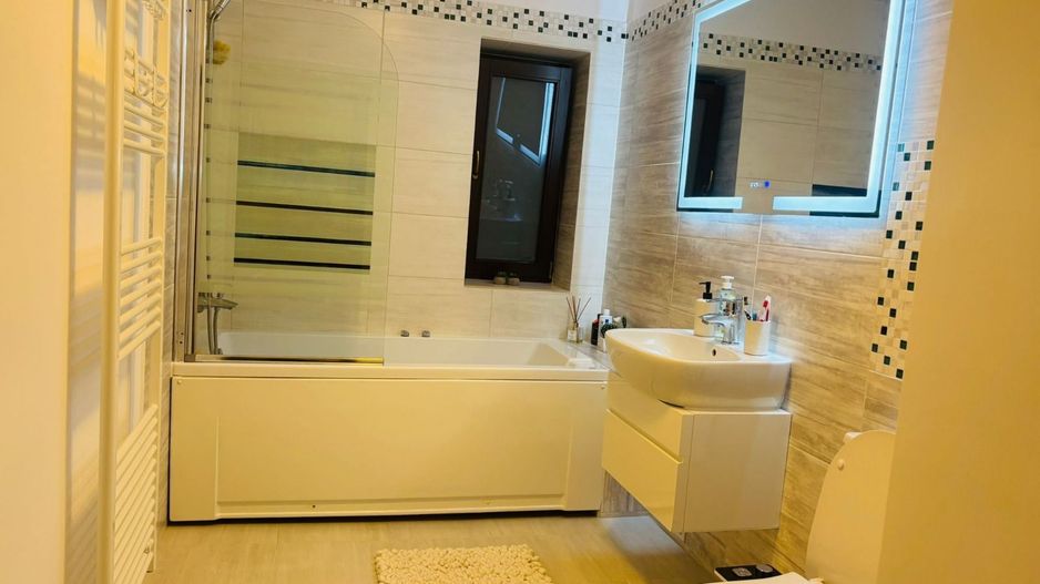 Casa În Sanpetru De Vânzare - Poză 13