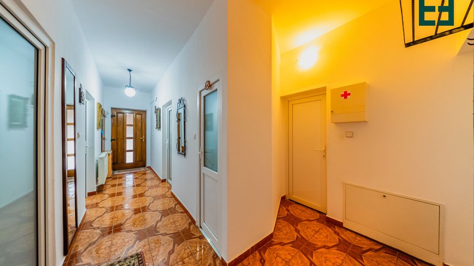 Casă 14 camere și 1080 mp teren - Aradul Nou - Arad - Poză 5