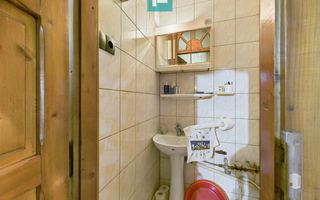 Apartament cu 3 camere în zonă de maxim interes - Poză 9