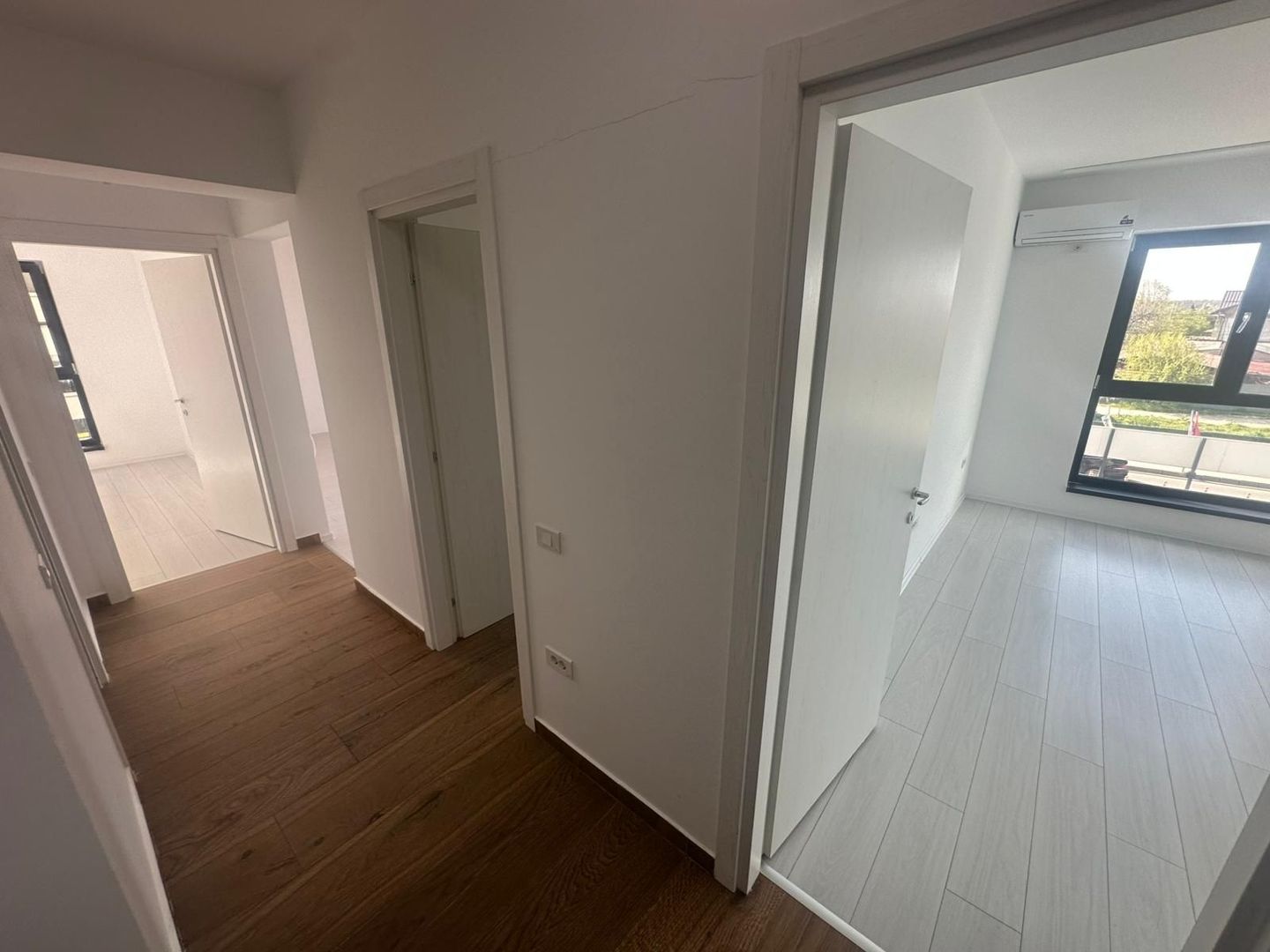 AP. 3 CAMERE- BUCATARIE INCHISA, BLOC NOU, CENTRALA PROPRIE, PARCARE - Poză 7