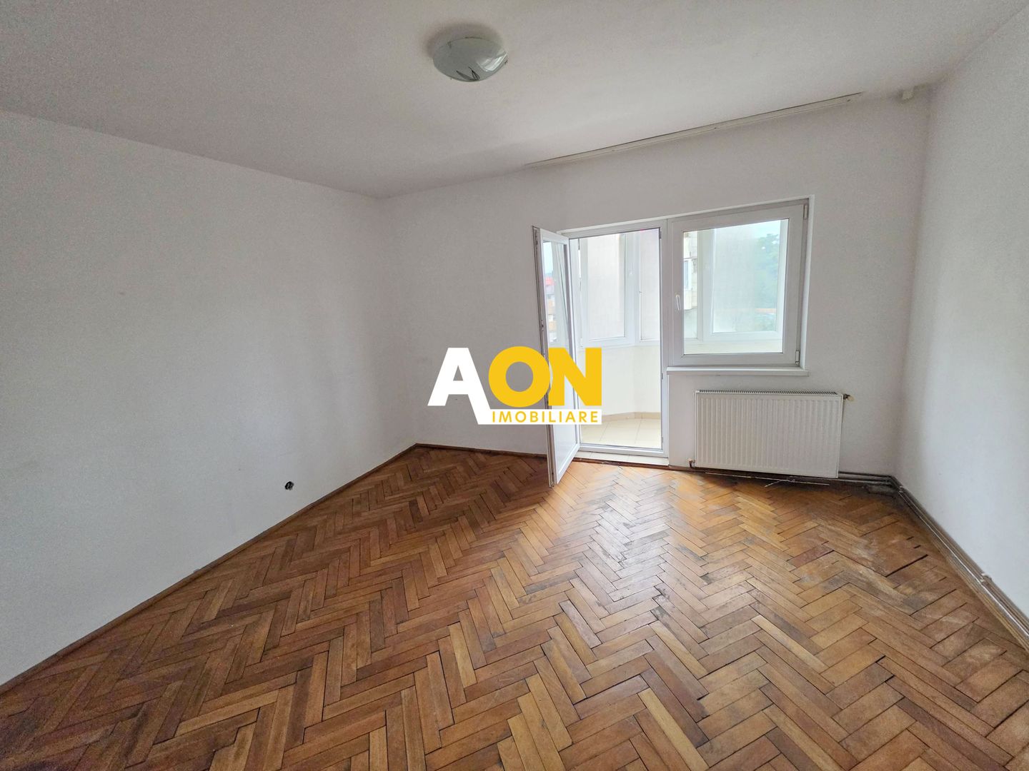 Apartament 2 camere, etaj 1, decomandat, 57 mp utili, 2 balcoane, boxa - Poză 9