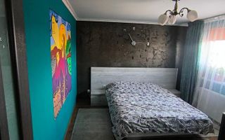 Vând apartament cu 3 camere - Poză 5