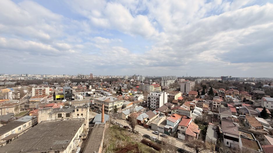 3 camere Parcul Carol 85 mp vedere panoramica - Poză 4