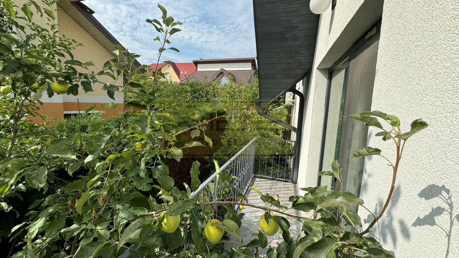 Casa de tip triplex Bucium - Soseaua Barnova - Poză 11