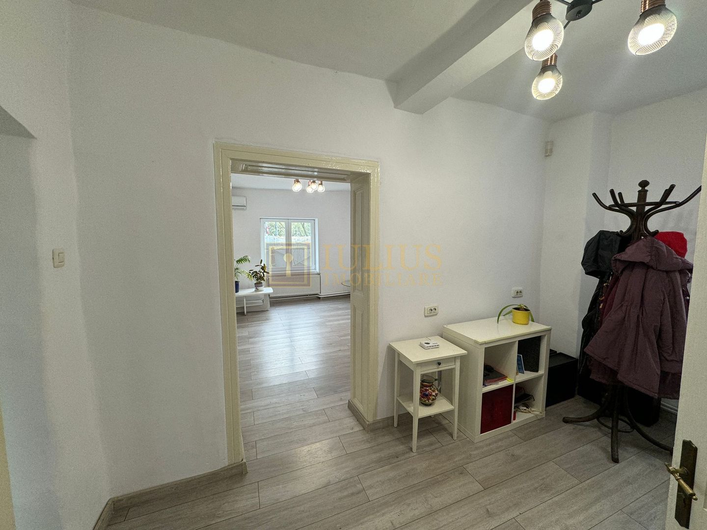 Zona Balcescu-Casa Individuala cu curte proprie - Poză 5