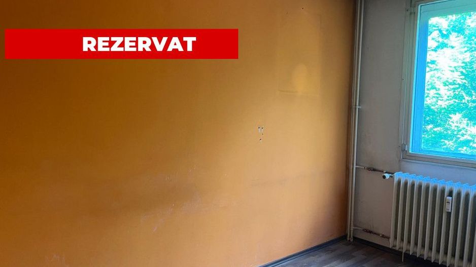 4 camere, 2 bai, et 2/4 de renovat Izvorul Muresului - Poză 2