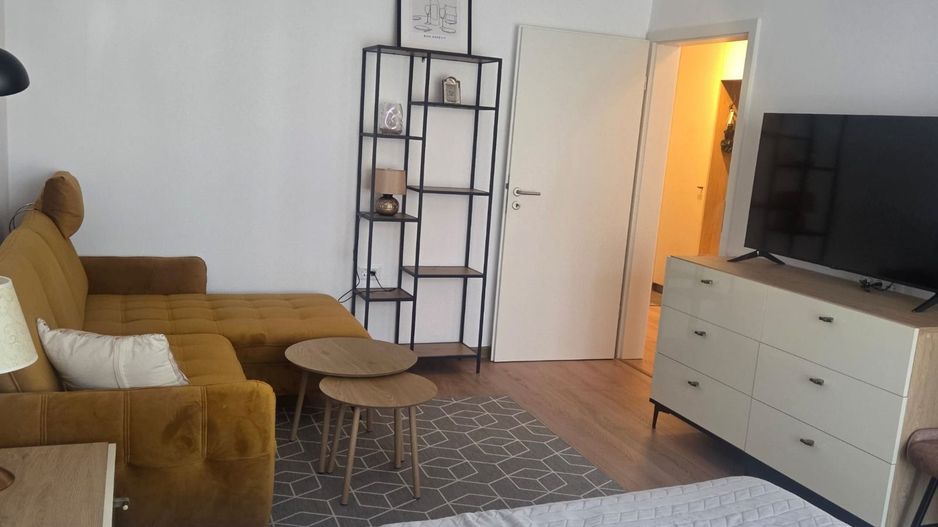 De inchiriat studio, zona Tractoru - Poză 6