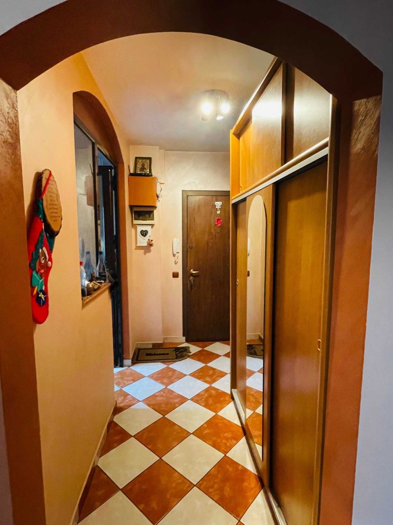 De vanzare apartament cu 3 camere , Alexandru Obregia sector4 - Poză 3