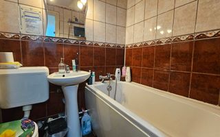 DE VANZARE 2 CAMERE | ETAJ 10/10 | BLOC REABILITAT | VALEA ARGEȘULUI - Poză 6