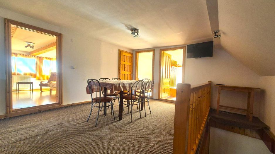 Exclusivitate- Casă rustică de închiriat în Fundata – Priveliște spectaculoasă - Poză 18