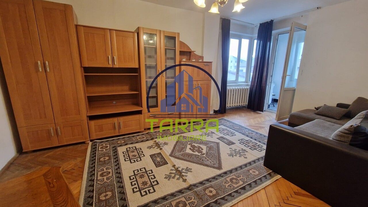 Apartament 3 camere de vazare in Alba Iulia zona Centru - Poză 3