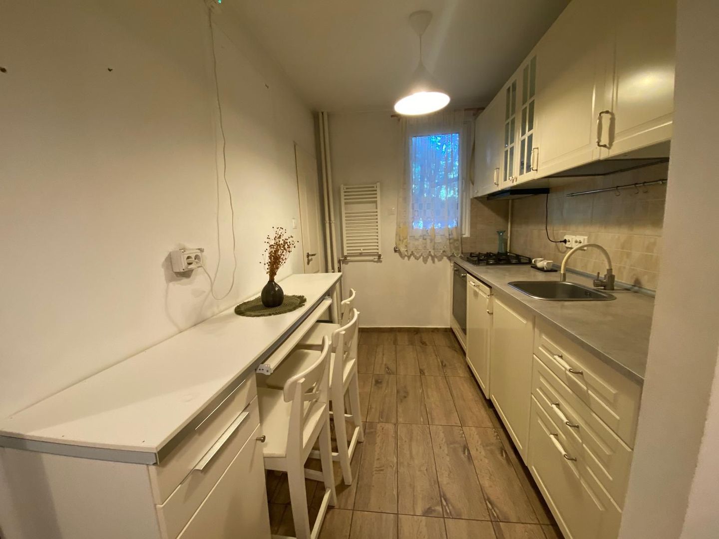 Apartament Dristor - Metrou - Loc De Parcare - Boxa - Poză 3