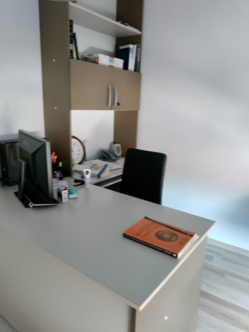 De inchiriat! Casa pretabila birouri, in Gruia - Poză 12