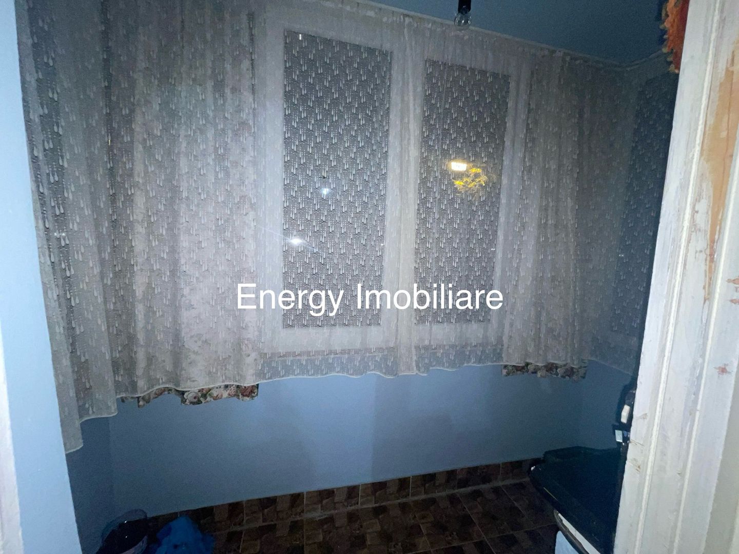 Apartament cu 3 camere,zona Dâmbul Pietros - Poză 6