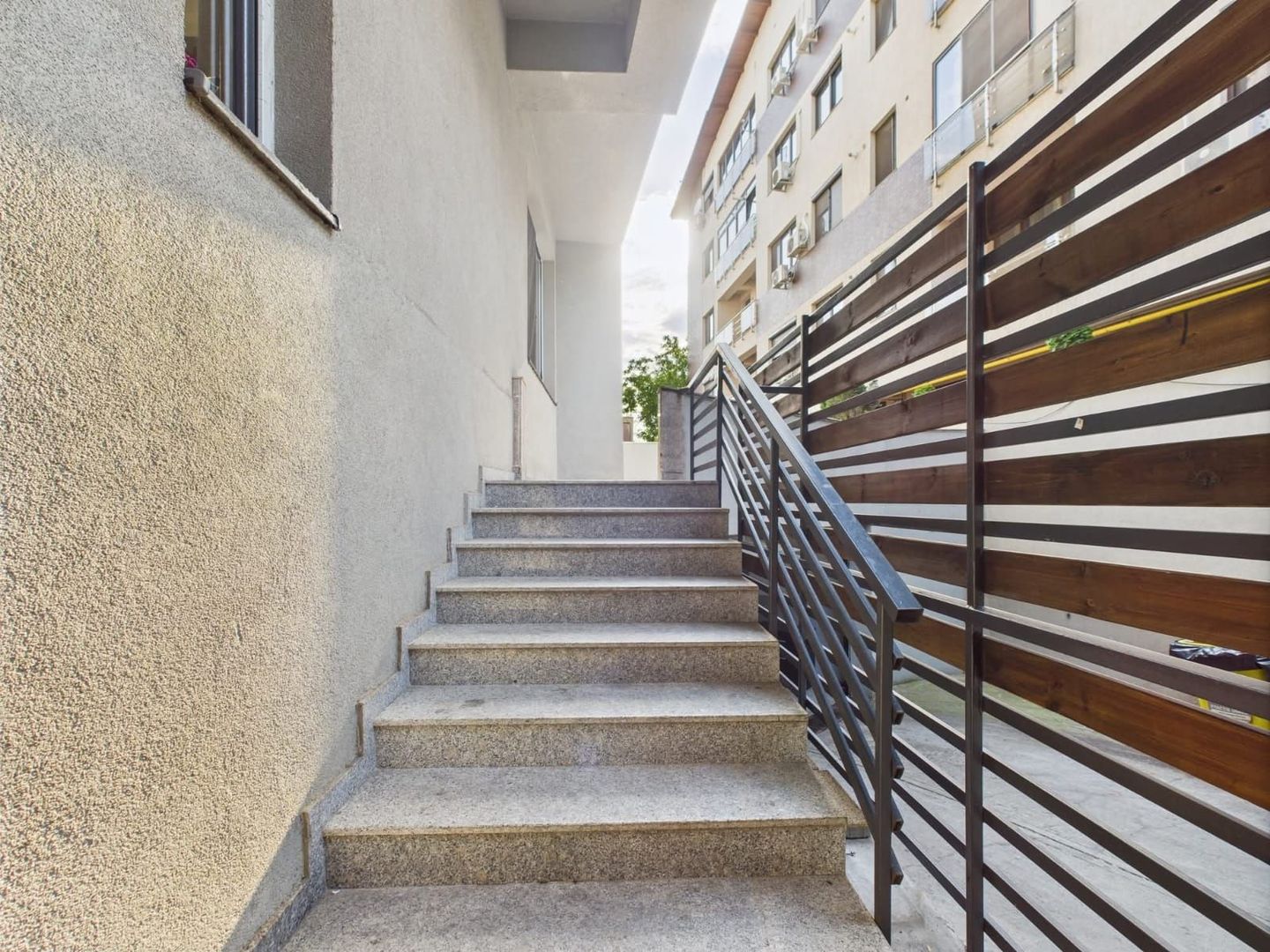 Apartament 3 camere de vanzare Damaroaia - Poză 18