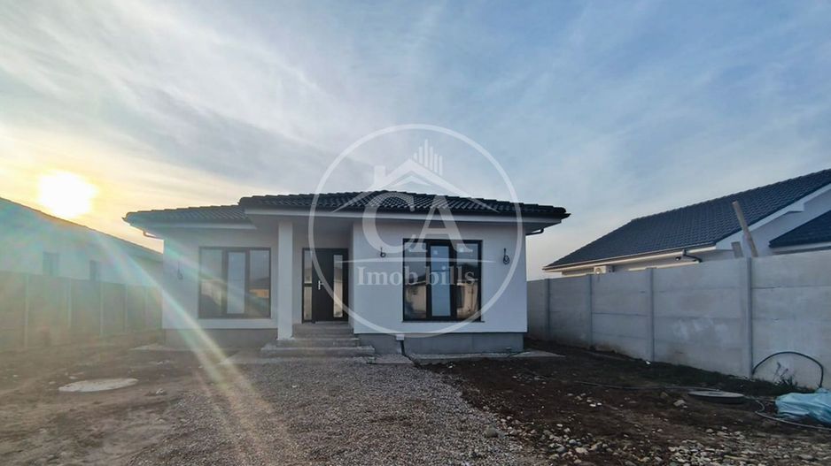 Casa de vanzare cu 4 camere in Santandrei, Bihor - Poză 3