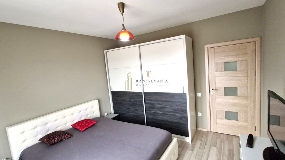Apartament 3 camere de vanzare, etaj,2 Zona Dinicu Golescu Selimbar. - Poză 2