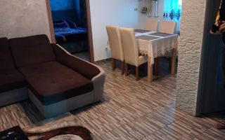 Apartament cu 2 camere de vânzare - Poză 3