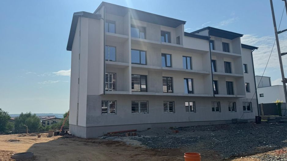 Apartament 3 camere , Lidl Selimbar - Poză 1