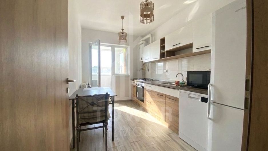 Închiriere apartament 3 camere – zona Kogălniceanu - Poză 2