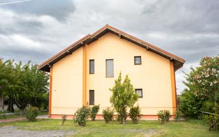 Vila spatioasa pt doua familii 10 camere Clinceni Monumentul Eroilor - Poză 1