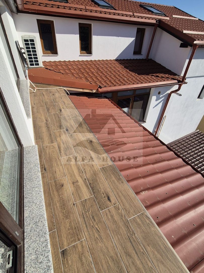 Apartament cu 4 camere in casa - zona Centrul Civic - Poză 18