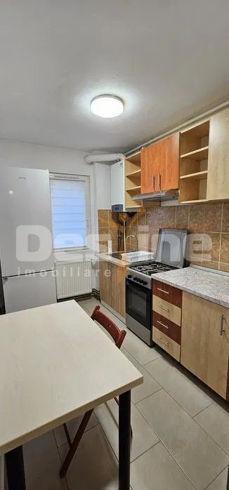 Apartament cu 2 camere, proaspat renovat,  situat  in  cartierul Astra - Poză 5
