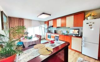 Apartament cu 3 camere în Plopilor, spațiu generos, lumină și liniște. - Poză 1