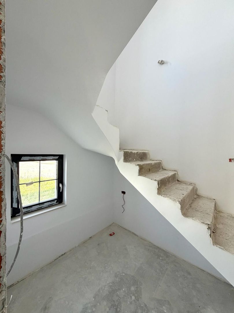 Duplex cu 5 camere - Ciarda Rosie  - Timisoara - Poză 7