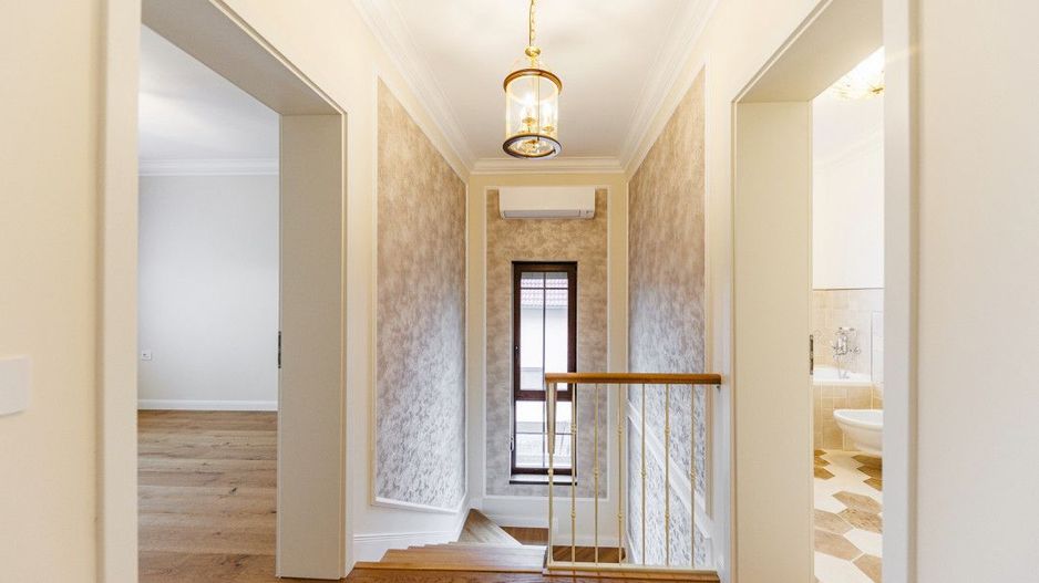 Casa de Lux cu Design Clasic și Piscină la limita dintre Timișoara și Dumbrăvița - Poză 28