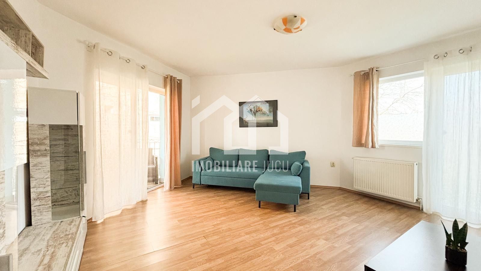 De Inchiriat Casa Individuala cu 3 camere, Garaj, Jucu de Mijloc - Poză 1