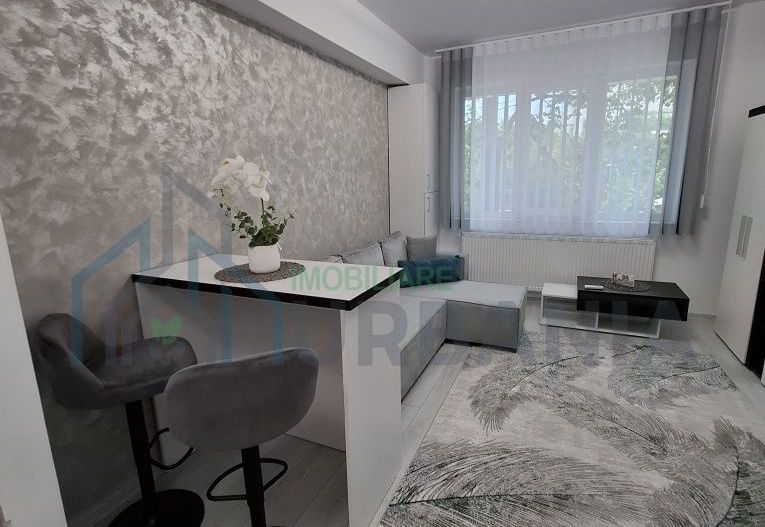Pers.fizica vand garsoniera 21 mp Lux , bld Nicolae Iorga - Poză 1