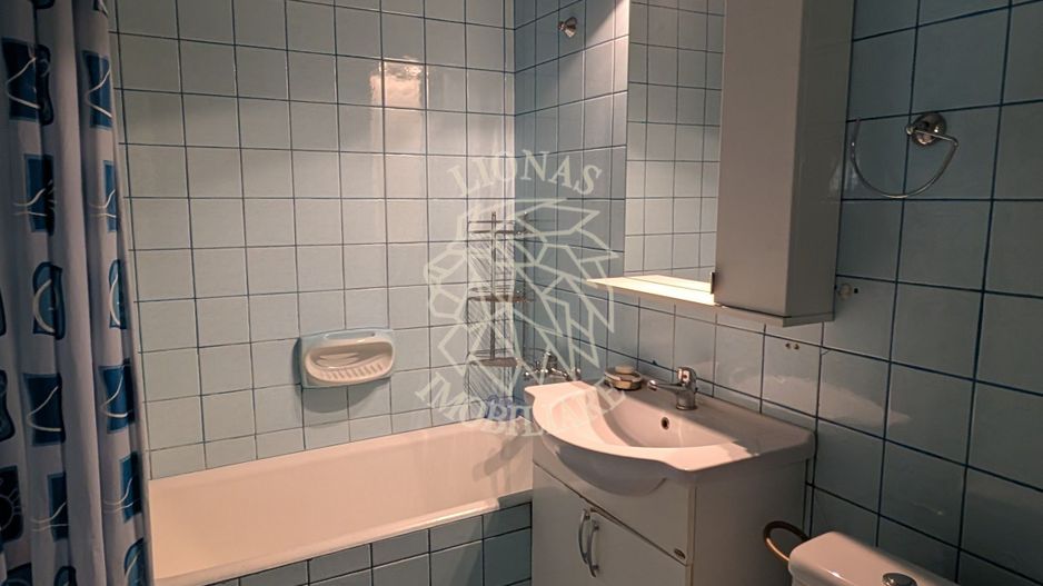 Apartament 4 camere 132 mp-balcon-ideal locuire- zona Calea Moldovei - Poză 8