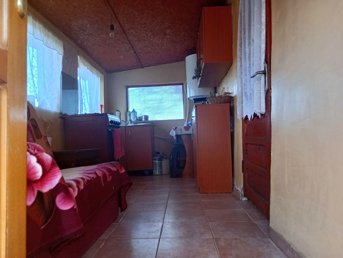 Zone de deal! Vanzare casa in Vulcana de Sus! - Poză 12