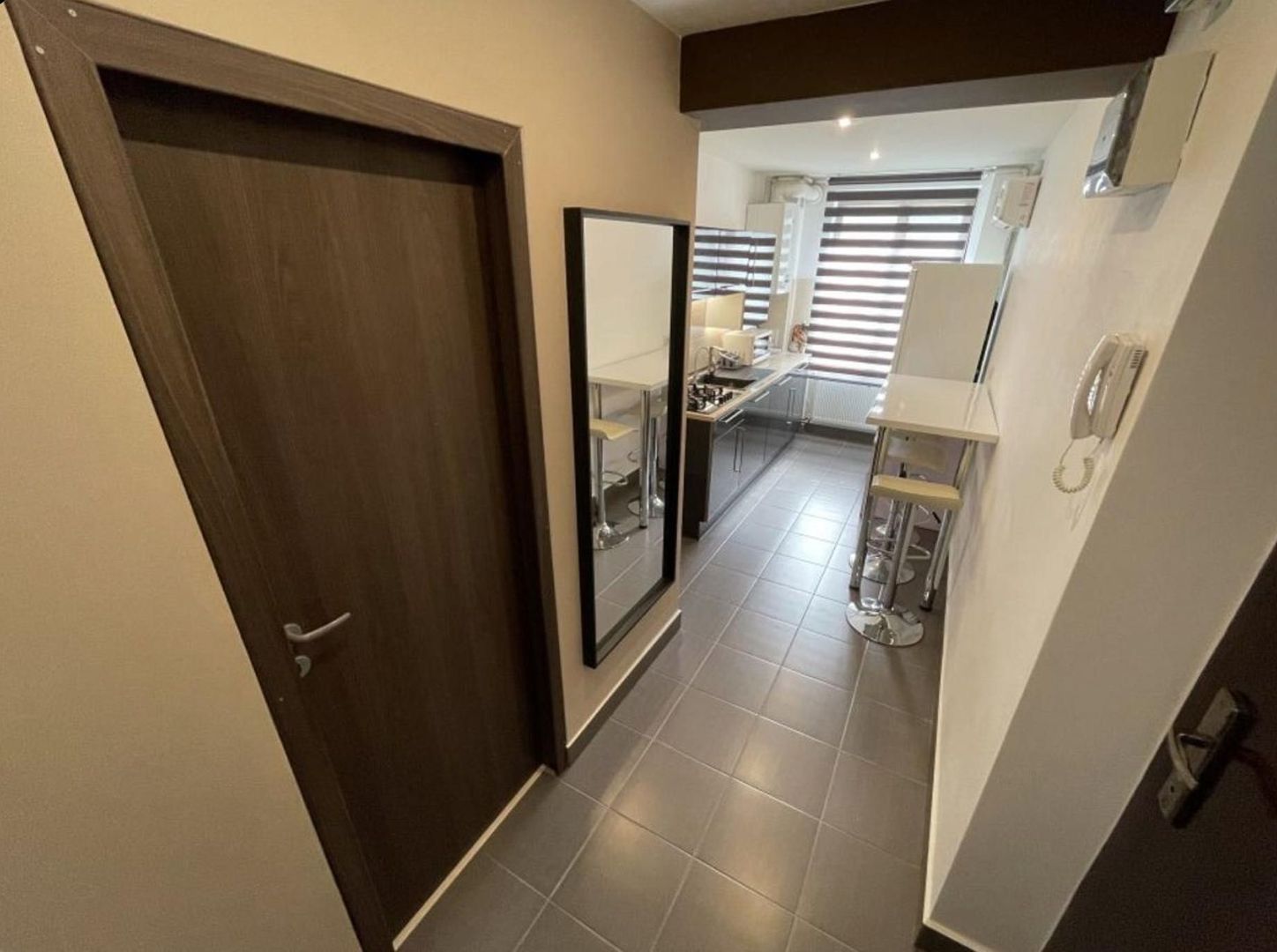 Apartament 2 camere, centrală proprie, Complex Studențesc - Poză 3