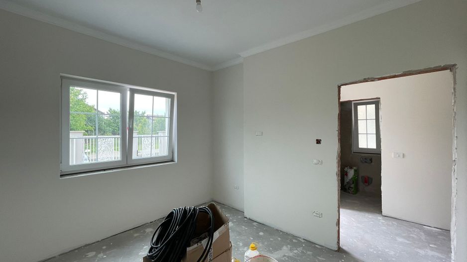 Duplex desparțit - 5 camere și 3 băi- Moșnița Nouă - Poză 7