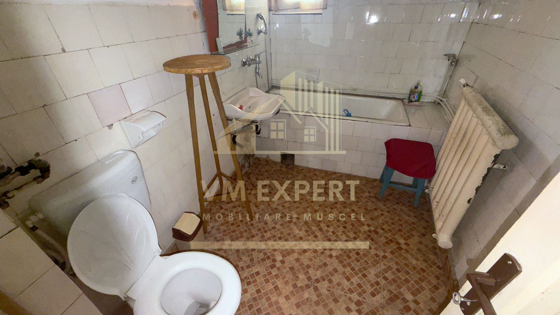 APARTAMENT 2 CAMERE ETAJ 4 ZONA ULTRACENTRALĂ CAMPULUNG - Poză 10