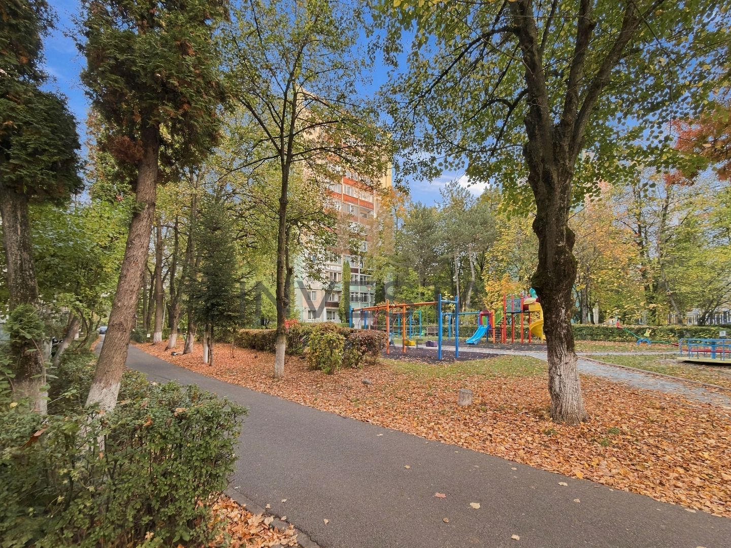 Apartament cu 4 camere decomandate, etaj intermediar, zona Gheorgheni! - Poză 2
