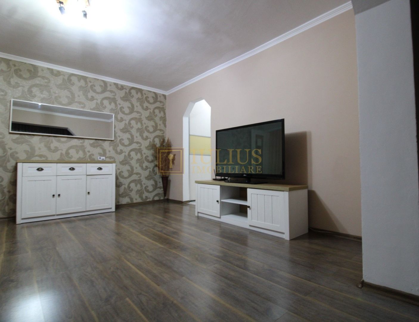 Complex, 3 camere, centrala proprie, aer condiționat. - Poză 6