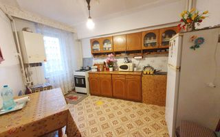 Apartament 4 camere, decomandat, Ampoi 2 - Poză 3