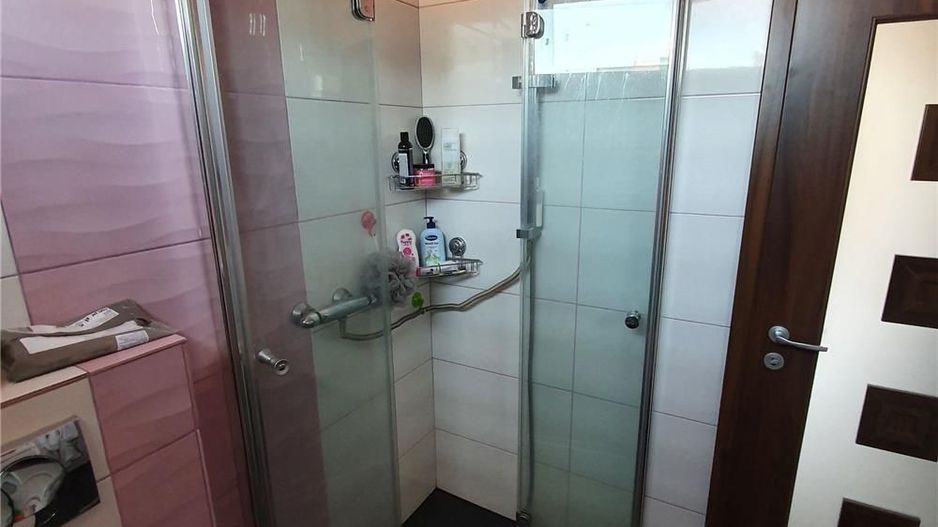 Apartament 3 camere etajul unei case zona Fabric - Poză 8