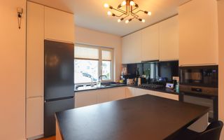 Casa insiruita cu finisaje de lux in cartierul Europa - Poză 4