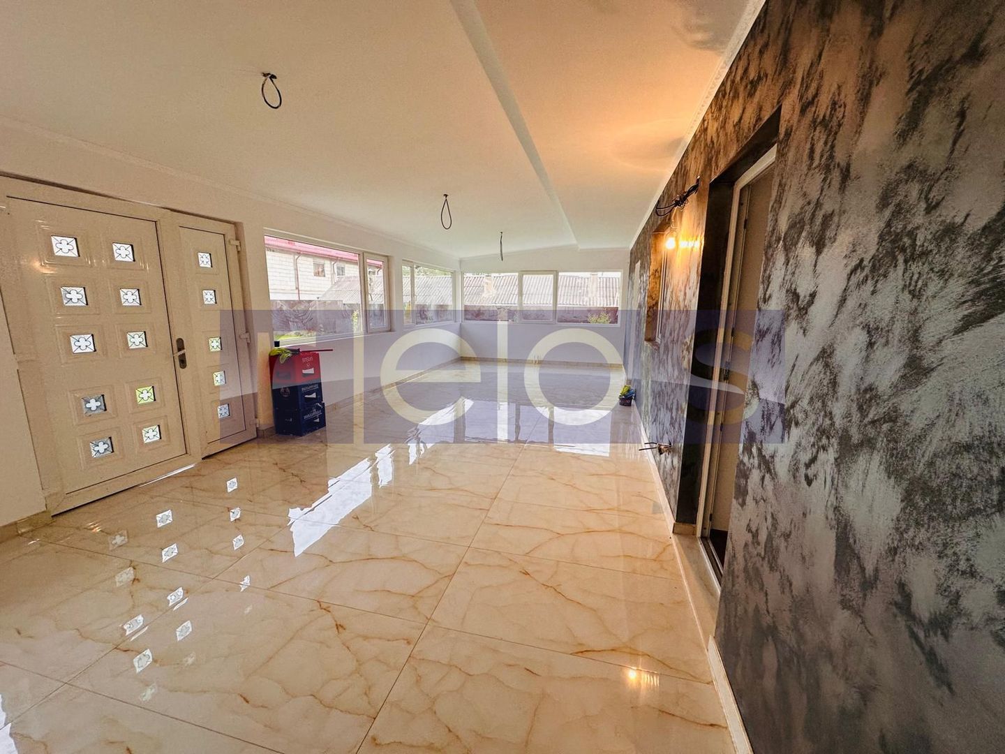 CASA DE VANZARE | 6 CAMERE | 1050 MP - Poză 5